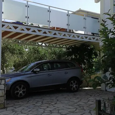 Queen Bay Studios Vasiliki  Exterior photo