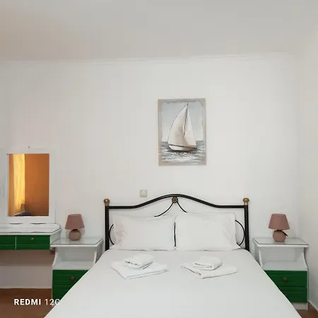 Queen Bay Studios Vasiliki  Room photo
