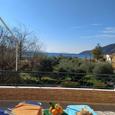 Queen Bay Studios Vasiliki  Exterior photo
