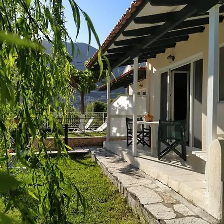 Queen Bay Studios Vasiliki  Exterior photo
